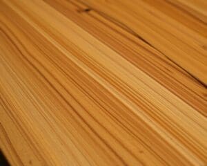 Warum ist Massivholz ideal für langlebige Tischplatten?